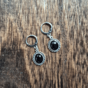 Brinco vintage Goth Preto