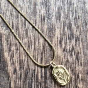Corrente vintage flor dourada